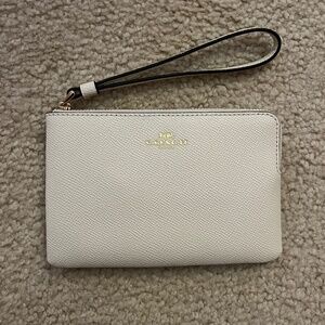Coach Wristlet White